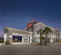 Hampton Inn Pleasanton Exterior