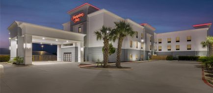 Hampton Inn Pleasanton Exterior