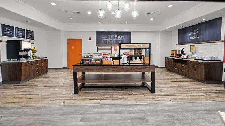 <b>Hampton Inn Seguin Restaurant</b>. Images powered by <a href="https://iceportal.shijigroup.com/" title="IcePortal" target="_blank">IcePortal</a>.