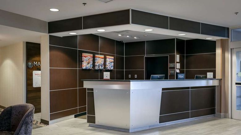<b>DoubleTree by Hilton Savannah Airport Lobby</b>. Images powered by <a href="https://iceportal.shijigroup.com/" title="IcePortal" target="_blank">IcePortal</a>.