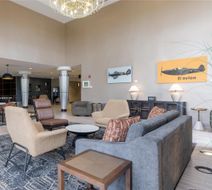 DoubleTree by Hilton Savannah Airport Lobby