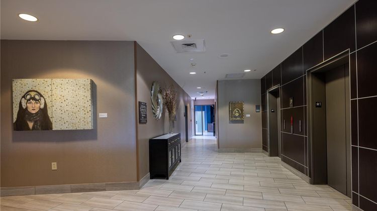 DoubleTree by Hilton Savannah Airport Lobby