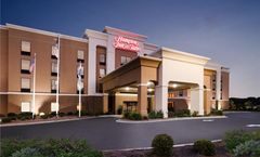 Hampton Inn & Suites Savannah-Airport