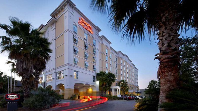 <b>Hampton Inn & Suites Savannah/Midtown Exterior</b>. Images powered by <a href="https://iceportal.shijigroup.com/" title="IcePortal" target="_blank">IcePortal</a>.