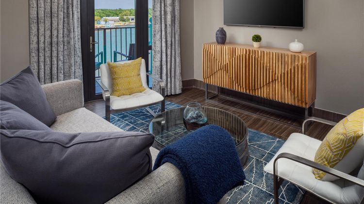 Homewood Suites Historic Dist/Riverfront Room