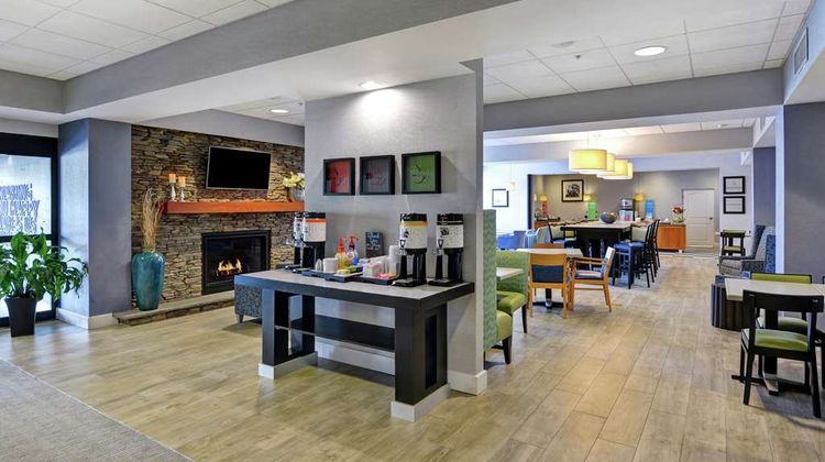 Hampton Inn Sayre Lobby
