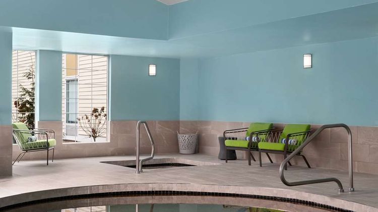 Hampton Inn Sturbridge Pool