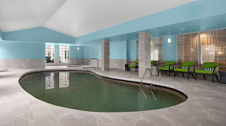 Hampton Inn Sturbridge Pool
