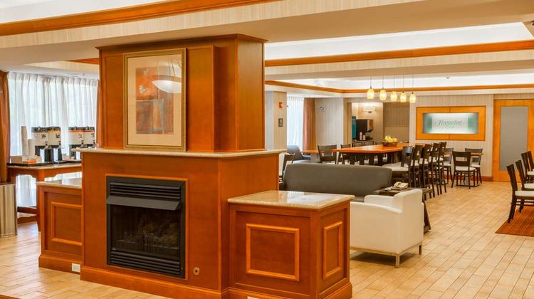 Hampton Inn Goshen Lobby