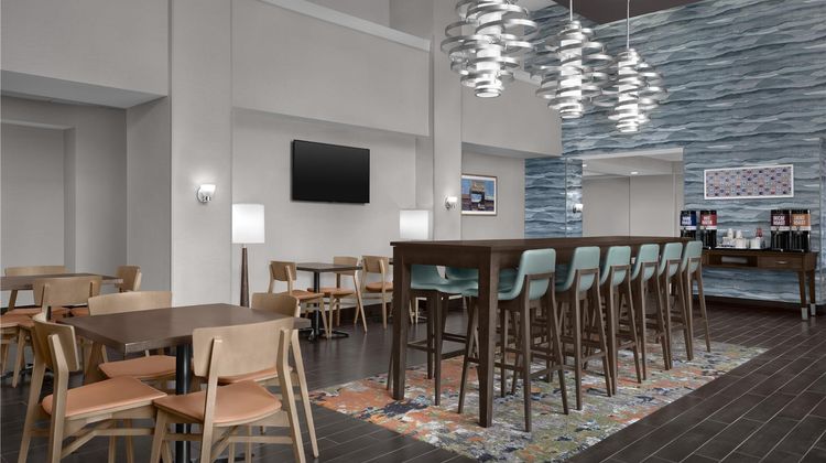 Hampton Inn & Suites Mishawaka Lobby