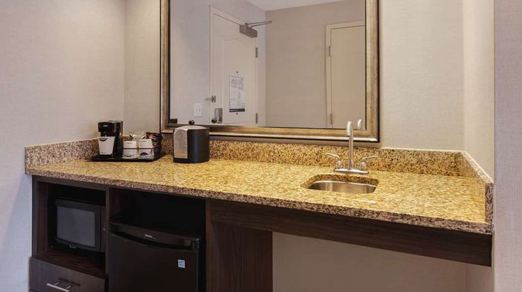 Hampton Inn & Suites San Luis Obispo Room