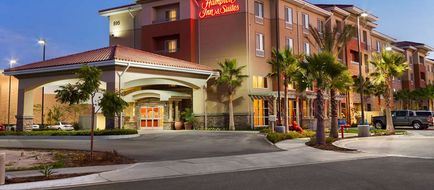 Hampton Inn & Suites, San Bernardino Exterior