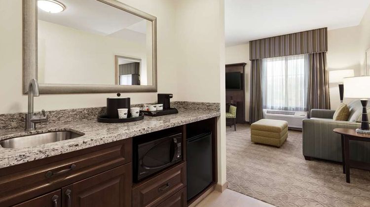Hampton Inn & Suites, San Bernardino Room