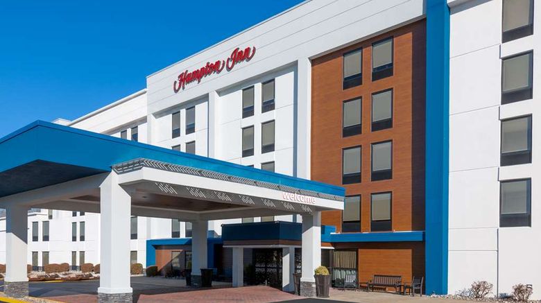 <b>Hampton Inn Salisbury Exterior</b>. Images powered by <a href="https://iceportal.shijigroup.com/" title="IcePortal" target="_blank">IcePortal</a>.