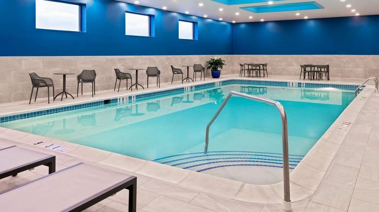 <b>Hampton Inn Salisbury Pool</b>. Images powered by <a href="https://iceportal.shijigroup.com/" title="IcePortal" target="_blank">IcePortal</a>.
