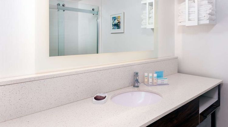 Hampton Inn Salisbury Room