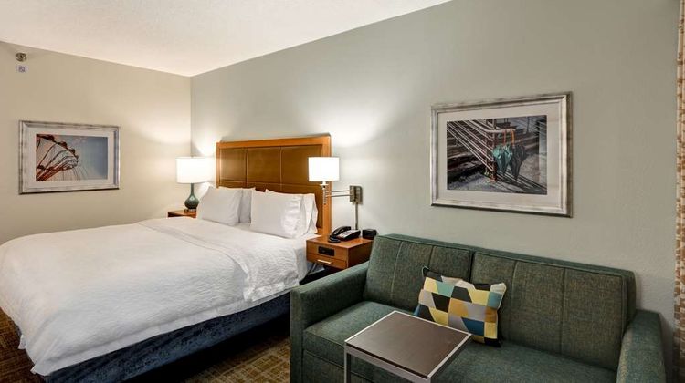 Hampton Inn State College Room