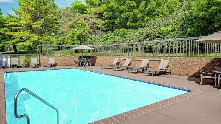 Hampton Inn State College Pool