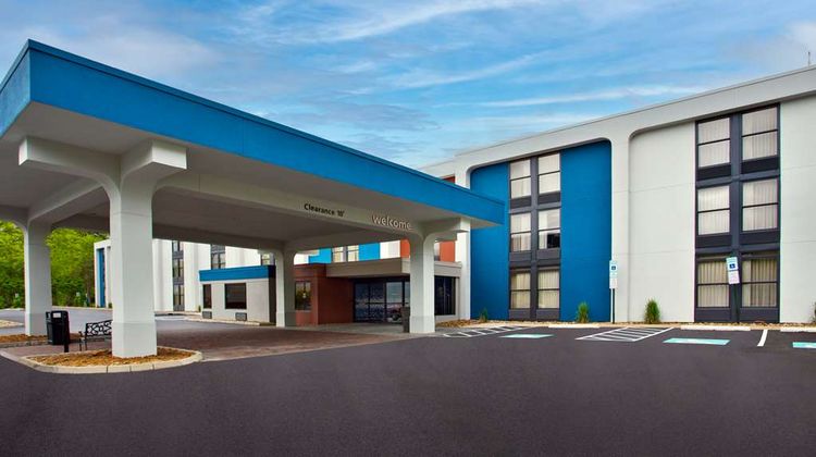 Hampton Inn State College Exterior