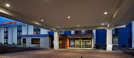 Hampton Inn State College Exterior