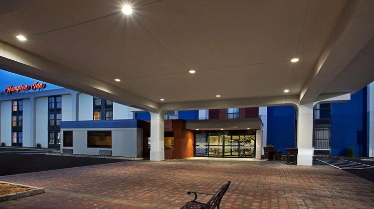 Hampton Inn State College Exterior