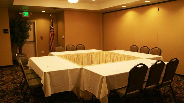 <b>Hampton Inn & Suites Lodi Meeting</b>. Images powered by <a href="https://iceportal.shijigroup.com/" title="IcePortal" target="_blank">IcePortal</a>.