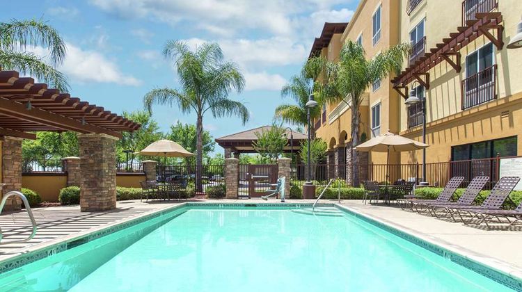 Hampton Inn & Suites Lodi Pool