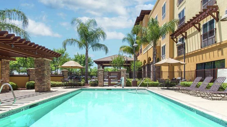 <b>Hampton Inn & Suites Lodi Pool</b>. Images powered by <a href="https://iceportal.shijigroup.com/" title="IcePortal" target="_blank">IcePortal</a>.