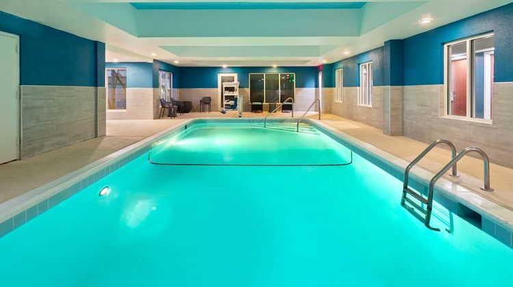 Hampton Inn & Suites Scottsburg Pool