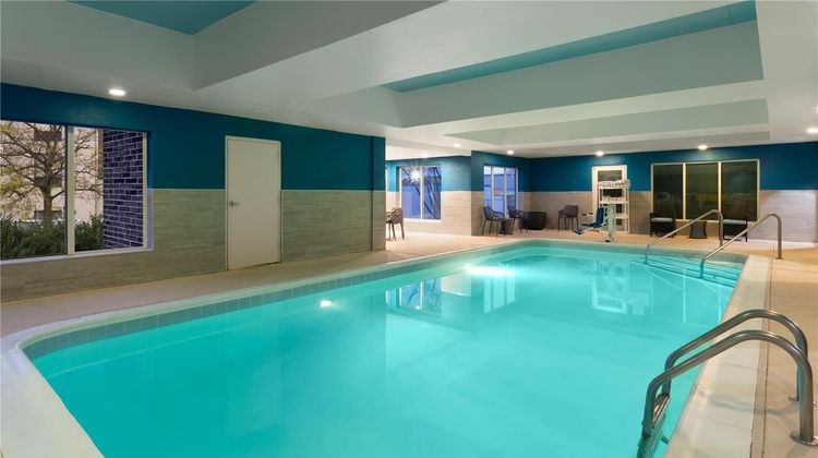 Hampton Inn & Suites Scottsburg Pool