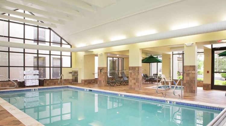 Hampton Inn Clarks Summit Pool