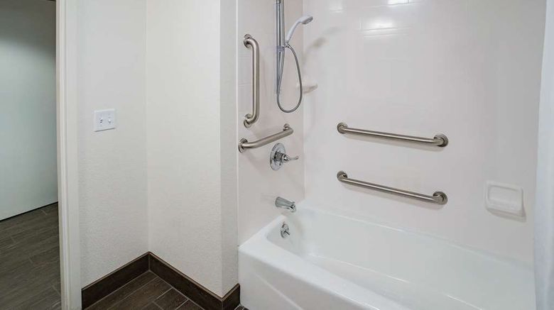 <b>Hampton Inn Clarks Summit Room</b>. Images powered by <a href="https://iceportal.shijigroup.com/" title="IcePortal" target="_blank">IcePortal</a>.