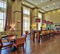 Hampton Inn & Suites Talking Stick Lobby