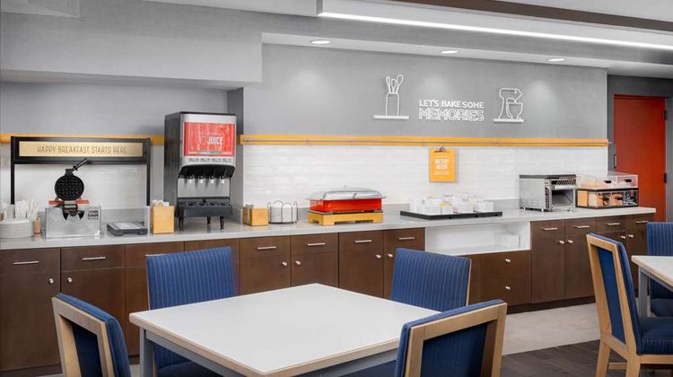 Hampton Inn Louisville Airport Restaurant
