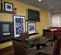 Hampton Inn I-65-Brooks Rd. Lobby