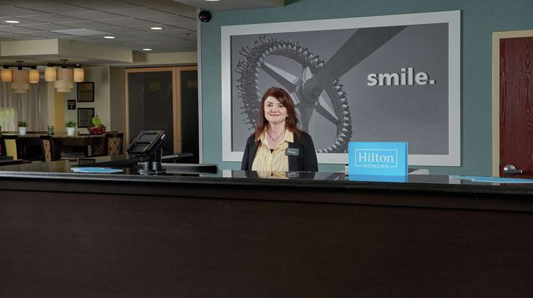 Hampton Inn I-65-Brooks Rd. Lobby