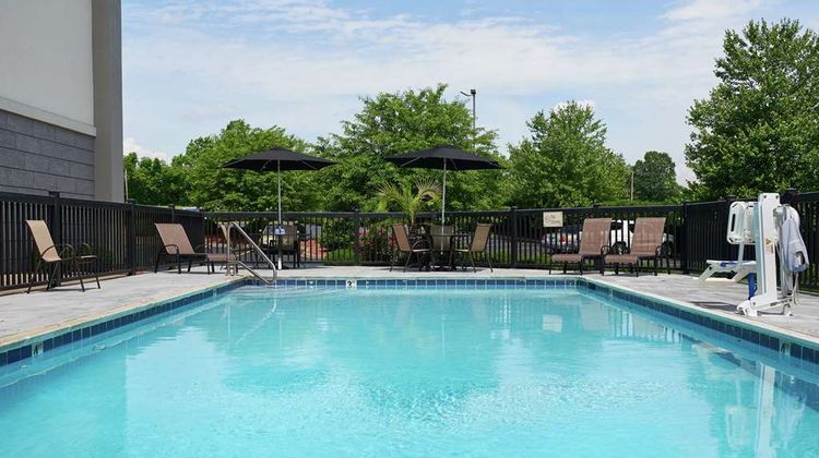 Hampton Inn I-65-Brooks Rd. Pool
