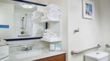 <b>Hampton Inn I-65-Brooks Rd. Room</b>. Images powered by <a href="https://iceportal.shijigroup.com/" title="IcePortal" target="_blank">IcePortal</a>.