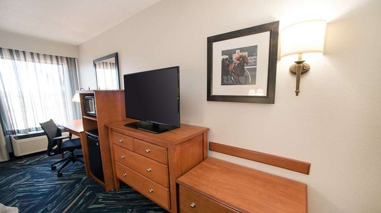 Hampton Inn Clarksville Room
