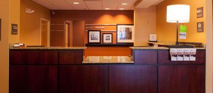 Hampton Inn Clarksville Exterior