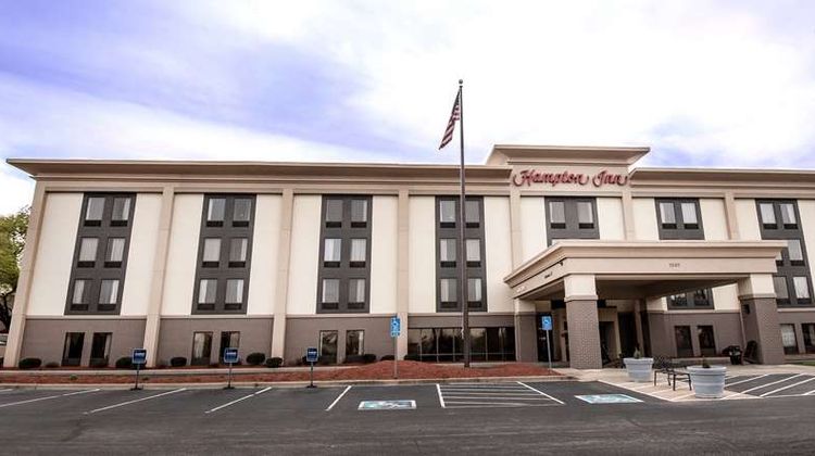 Hampton Inn Clarksville Exterior