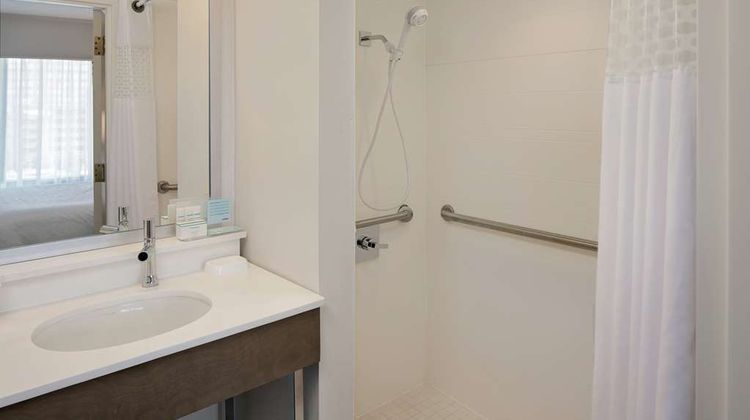 Hampton Inn Louisville Downtown Room