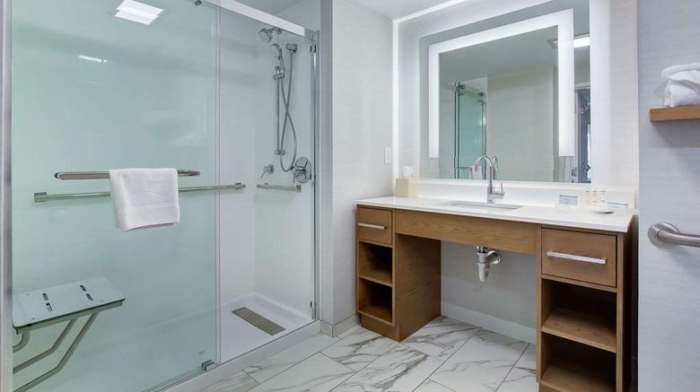 <b>Homewood Suites Louisville East Room</b>. Images powered by <a href="https://iceportal.shijigroup.com/" title="IcePortal" target="_blank">IcePortal</a>.