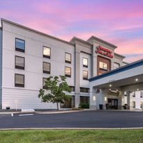 Hampton Inn & Suites Louisville East
