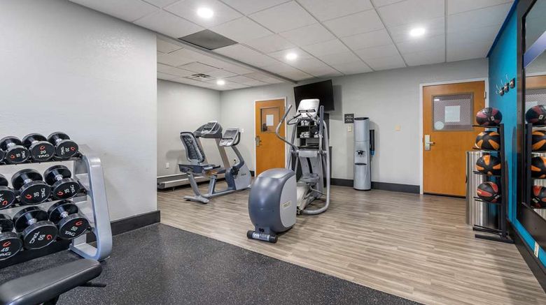 <b>Hampton Inn & Suites Louisville East Health</b>. Images powered by <a href="https://iceportal.shijigroup.com/" title="IcePortal" target="_blank">IcePortal</a>.