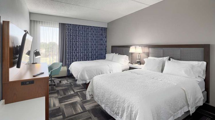 Hampton Inn Louisville I-265 East Room