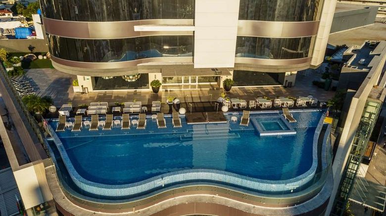 <b>Embassy Suites by Hilton Santo Domingo Pool</b>. Images powered by <a href="https://iceportal.shijigroup.com/" title="IcePortal" target="_blank">IcePortal</a>.