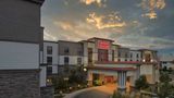 Hampton Inn & Suites DuPont Exterior