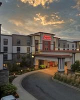 Hampton Inn & Suites DuPont