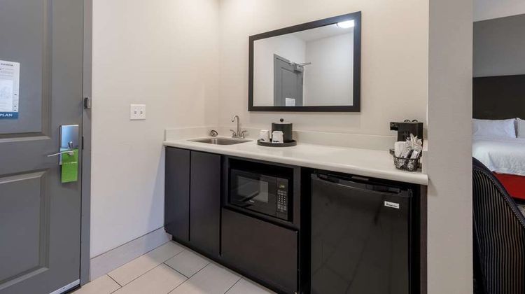 Hampton Inn & Suites DuPont Other